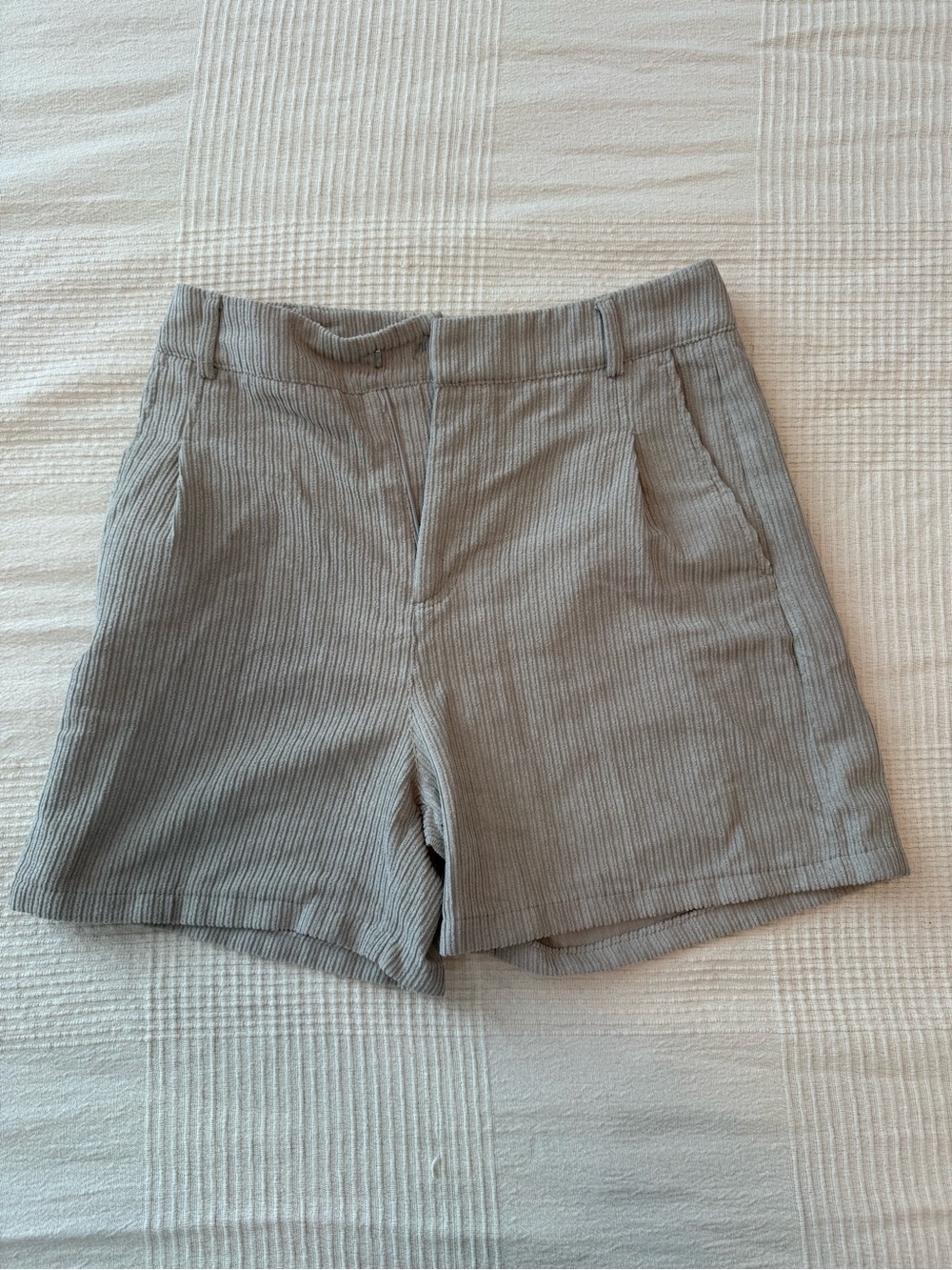 United colors of Benetton High-Rise corduroy Women’s Shorts — Beige